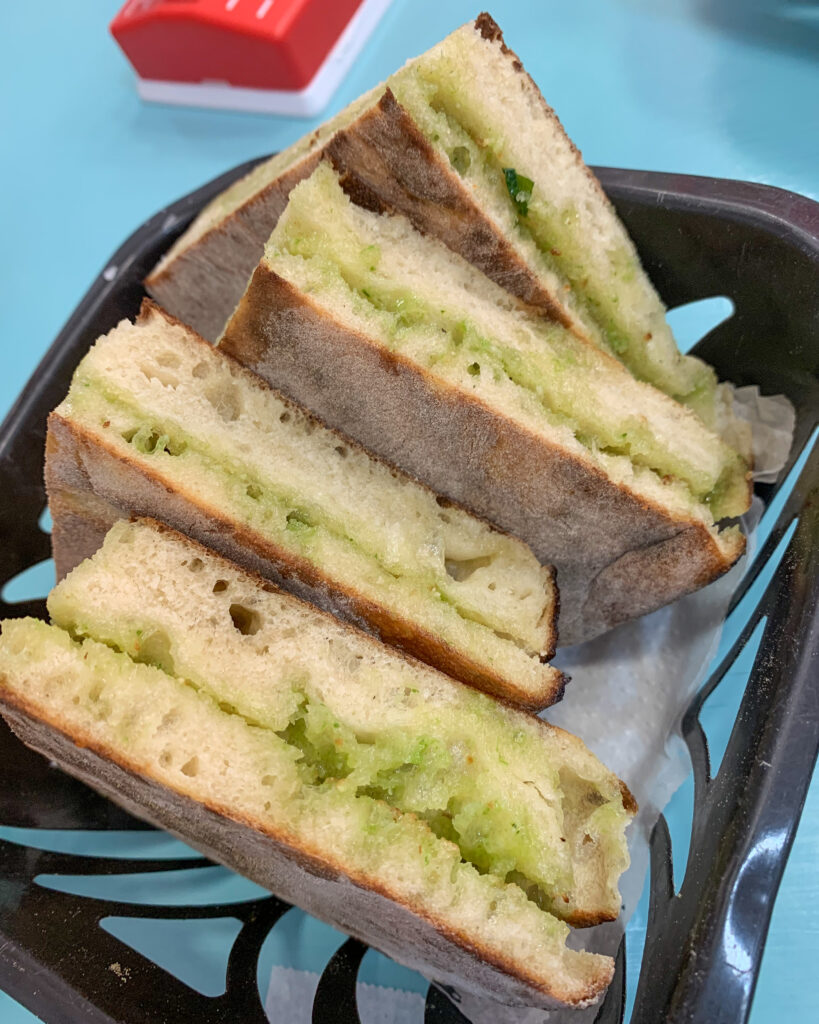 bolo do caco garlic butter