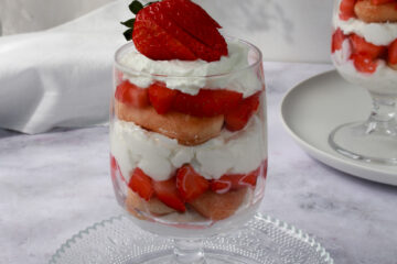 strawberry tiramisu