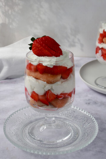 strawberry tiramisu